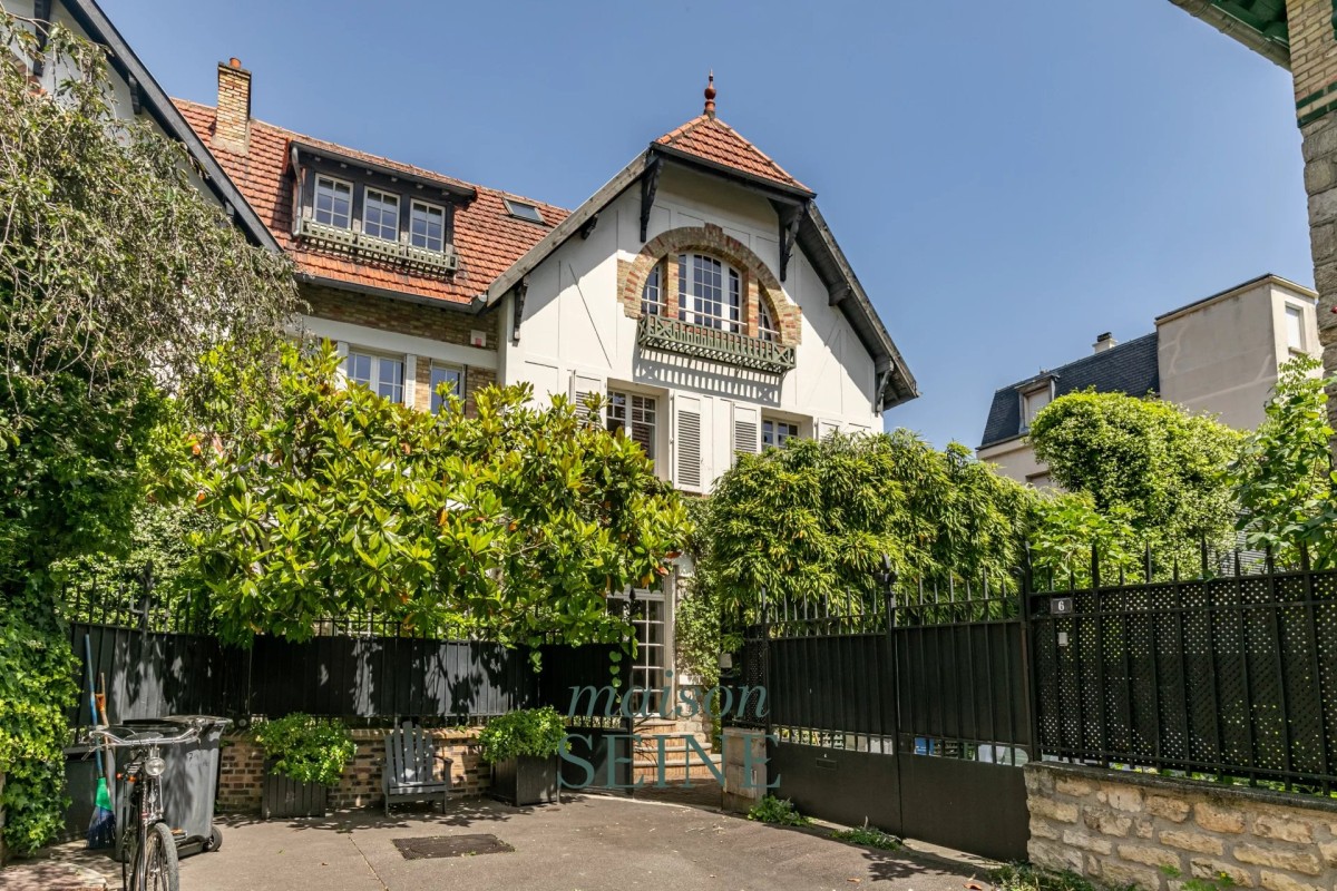 House Neuilly-sur-Seine
